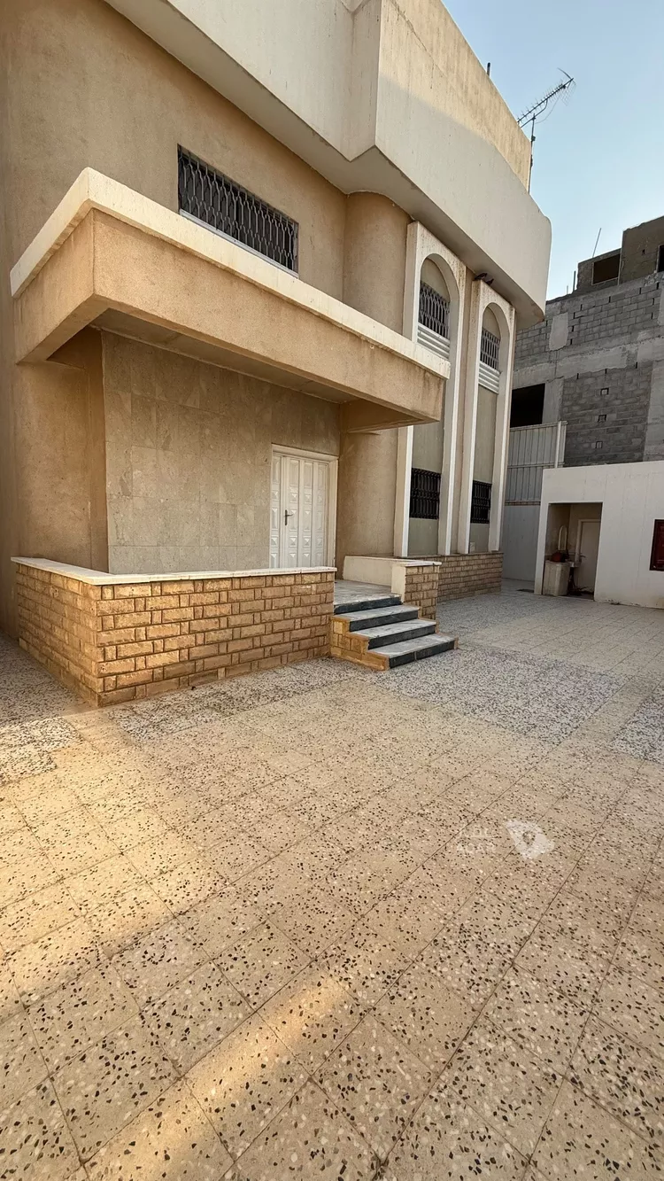 Villa for Sale in Riyadh King Fahd 8