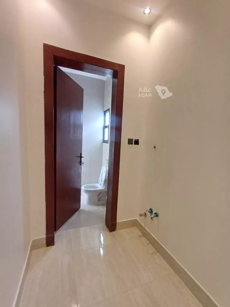 دور للبيع في شارع جرير بن حازم, حي الرمال, مدينة الرياض, منطقة الرياض 4