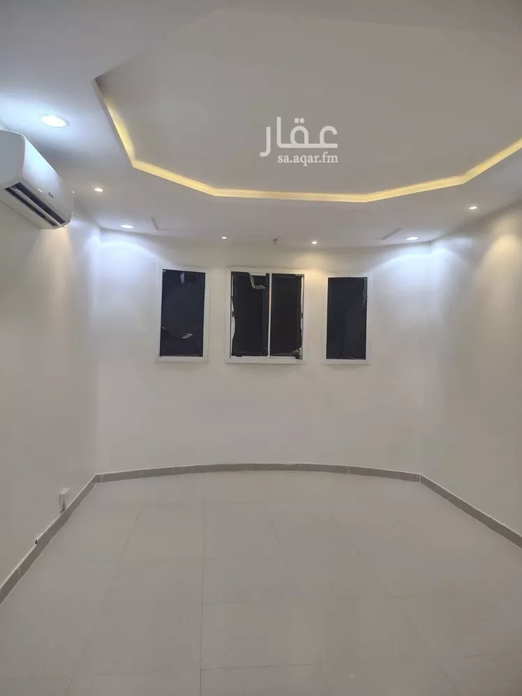فيلا للإيجار في شارع ثمينه, حي ظهرة لبن, مدينة الرياض, منطقة الرياض صورة 2
