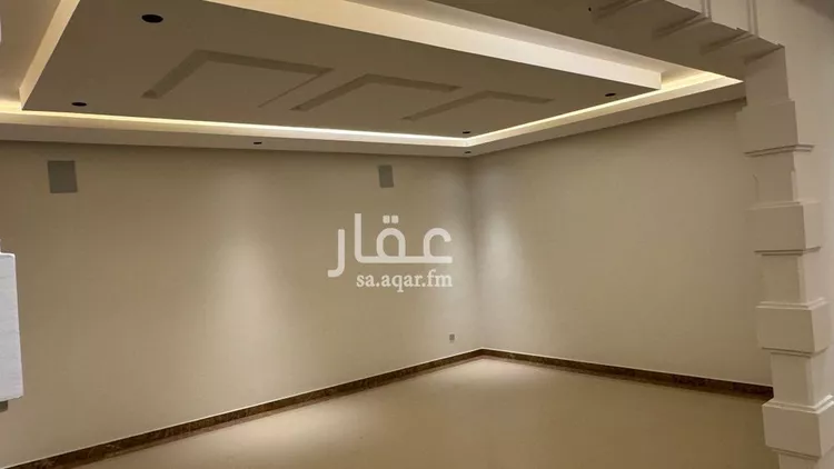 فيلا للإيجار في شارع عثمان الراضي, حي ظهرة لبن, مدينة الرياض, منطقة الرياض صورة 2