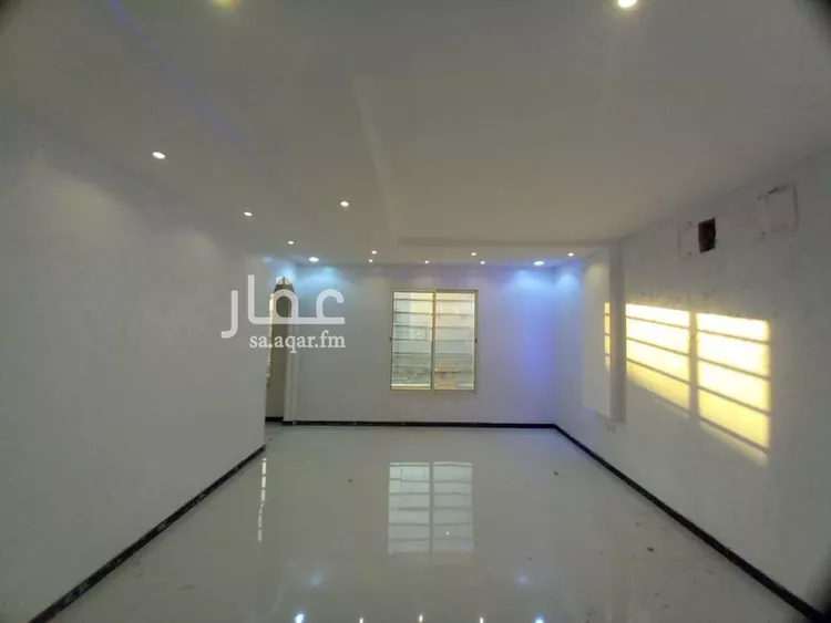 فيلا للإيجار في شارع رقم 45, حي ظهرة لبن, مدينة الرياض, منطقة الرياض صورة 3