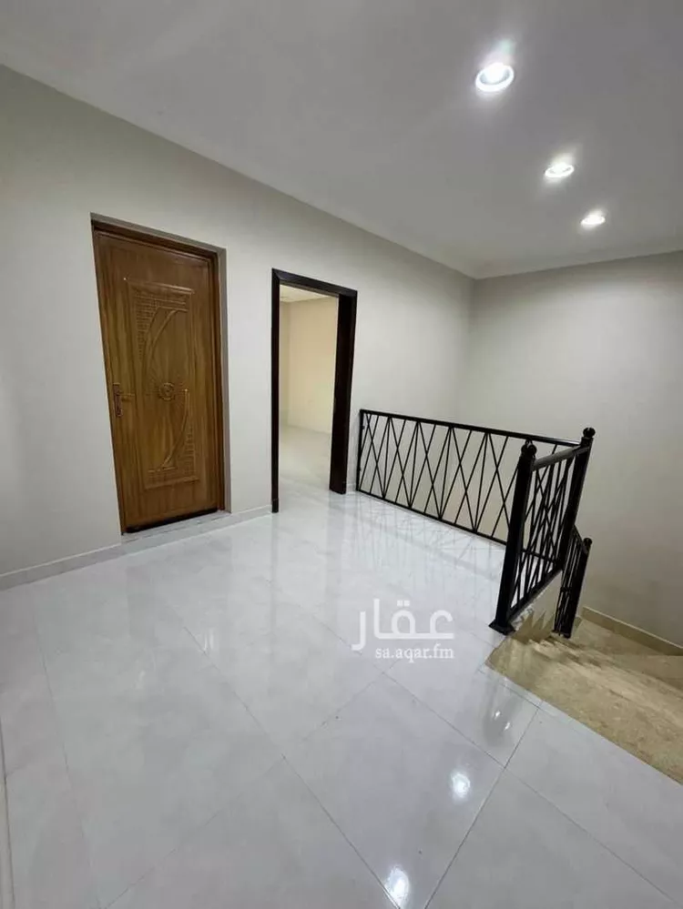 فيلا للإيجار في شارع العباس بن عتبة, حي الشراع, مدينة الخبر, المنطقة الشرقية صورة 2
