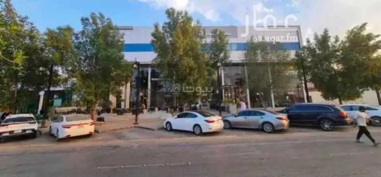 عمارة للبيع في شارع الشيخ إسحاق بن عبدالرحمن بن حسن, حي السويدي الغربي, مدينة الرياض, منطقة الرياض صورة 2