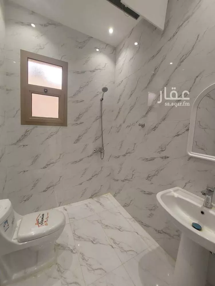 دور للبيع في شارع رقم 102, حي الجنادرية, مدينة الرياض, منطقة الرياض 14