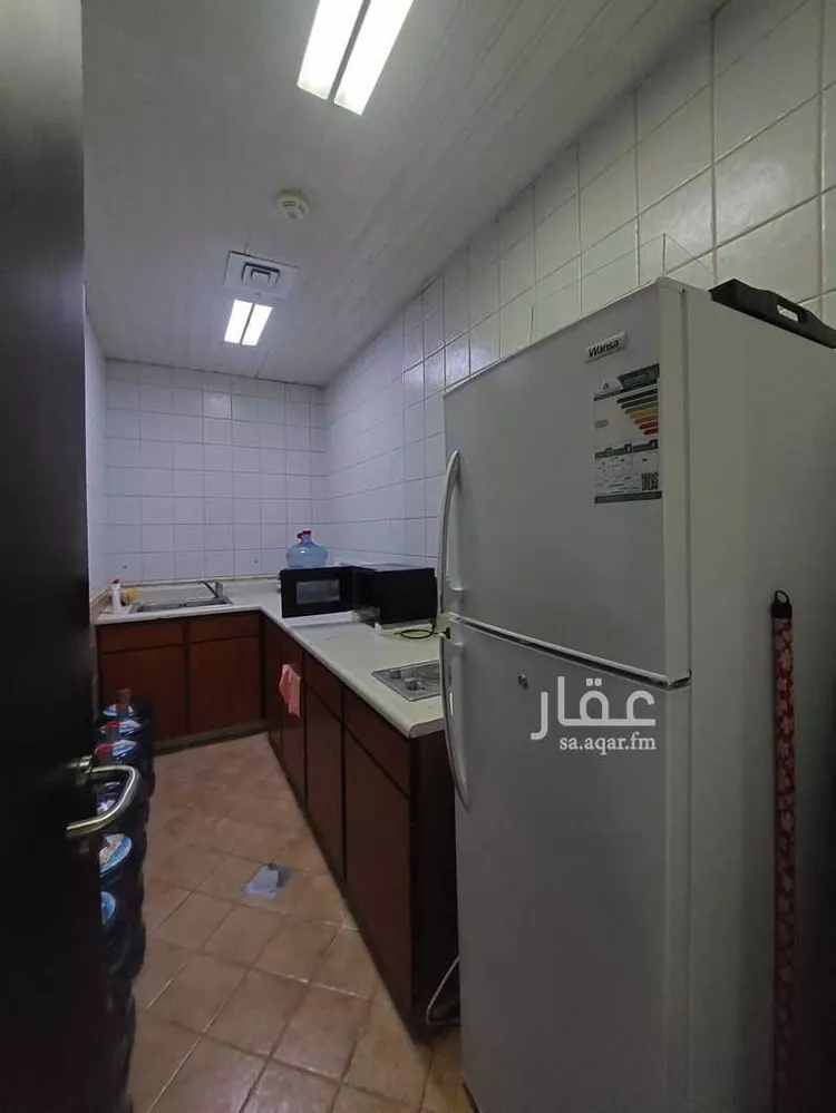 مكتب تجاري للإيجار في شارع أبي أمامة الحارثي, حي الوزارات, مدينة الرياض, منطقة الرياض 13