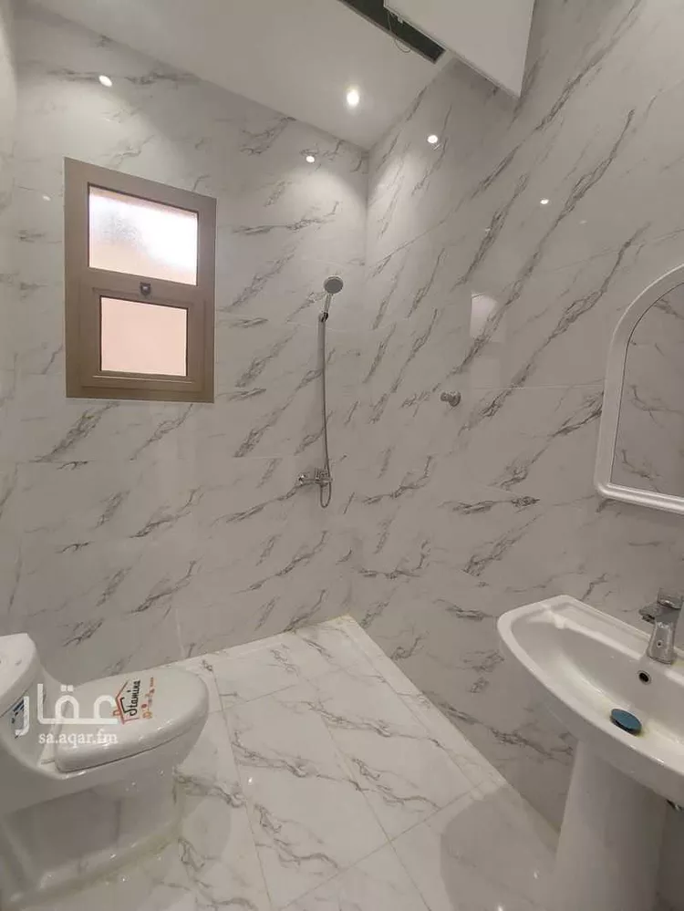 دور للبيع في شارع رقم 93, حي الجنادرية, مدينة الرياض, منطقة الرياض 16