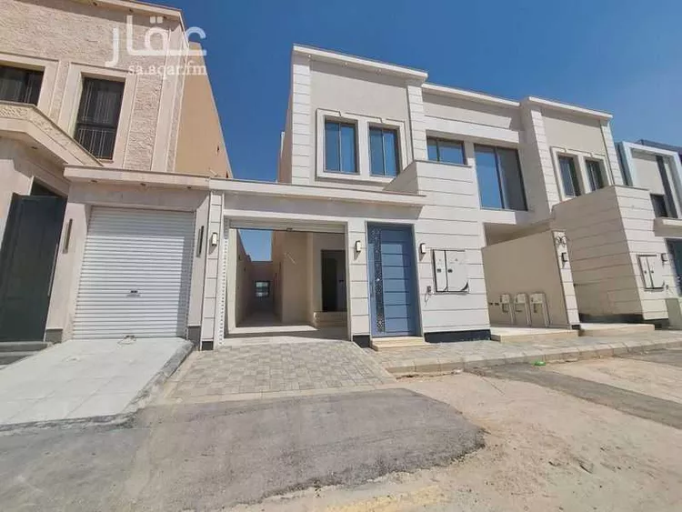 Floor for Sale in Riyadh Al Janadriyah