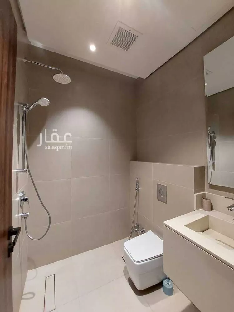 شقة للإيجار في شارع الشيخ عبدالله بن جبرين, حي القيروان, مدينة الرياض, منطقة الرياض صورة 5