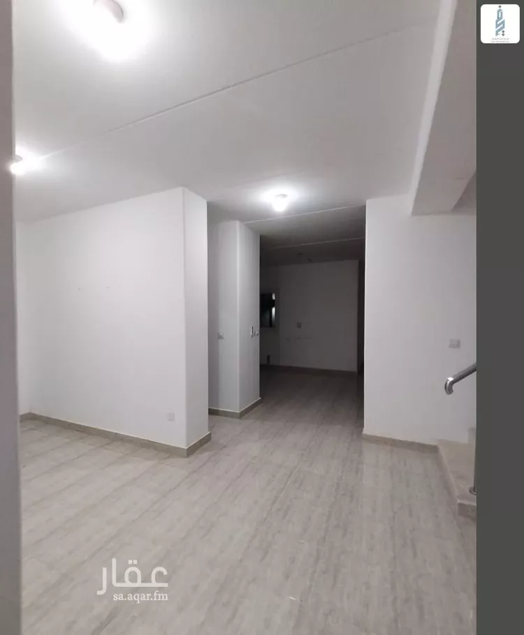 فيلا للبيع في شارع علي بن عمر الحمامي, حي مطار الملك خالد الدولي, مدينة الرياض, منطقة الرياض صورة 5