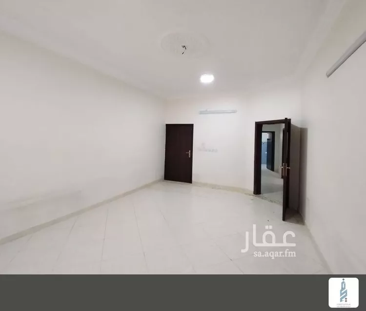 فيلا للبيع في شارع أبي المناقب الدينوري, حي السويدي الغربي, مدينة الرياض, منطقة الرياض 10