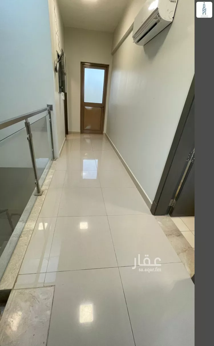فيلا للبيع في شارع أحمد بن محمد بن الصباغ, حي المونسية, مدينة الرياض, منطقة الرياض 12
