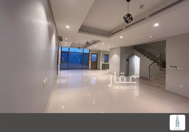 فيلا للبيع في شارع أحمد بن محمد بن الصباغ, حي المونسية, مدينة الرياض, منطقة الرياض 7