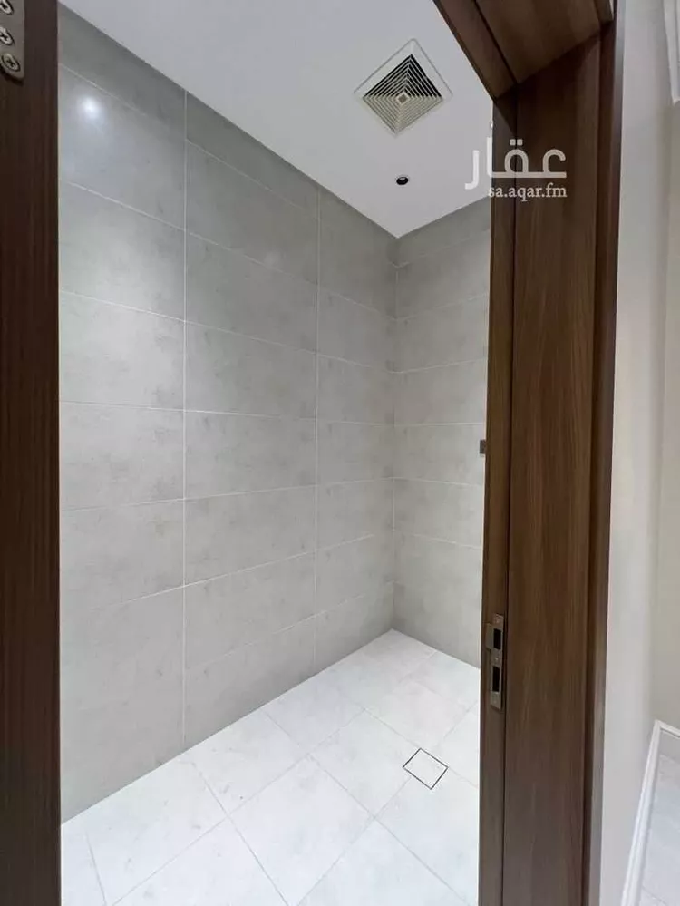 شقة للبيع في شارع عبدالله بن عرفجه, حي الصفاء, مدينة جدة, منطقة مكة المكرمة 1 صورة
