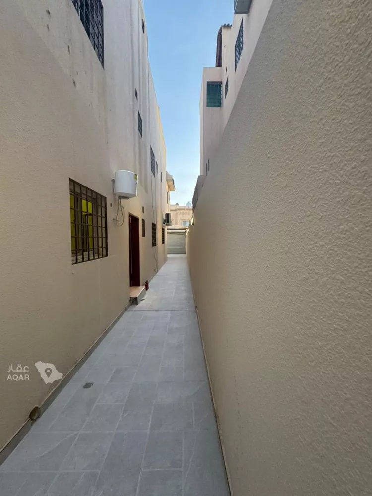 فيلا للبيع في شارع الطوال, حي إشبيلية, مدينة الرياض, منطقة الرياض 4