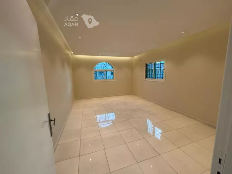 فيلا للبيع في شارع الطوال, حي إشبيلية, مدينة الرياض, منطقة الرياض 11