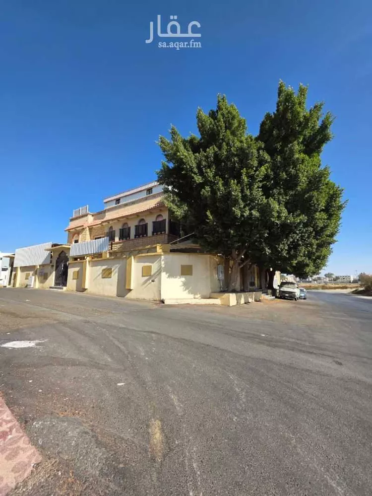 عمارة للبيع في شارع البقاع ، حي شكر ، خميس مشيط ، خميس مشيط