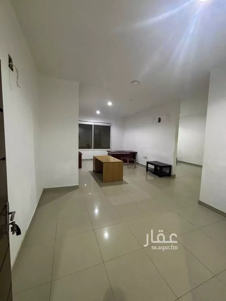 مكتب تجاري للإيجار في شارع الشيخ عبدالعزيز بن عبدالرحمن بن بشر ، حي اشبيلية ، الرياض ، منطقة الرياض صورة 2