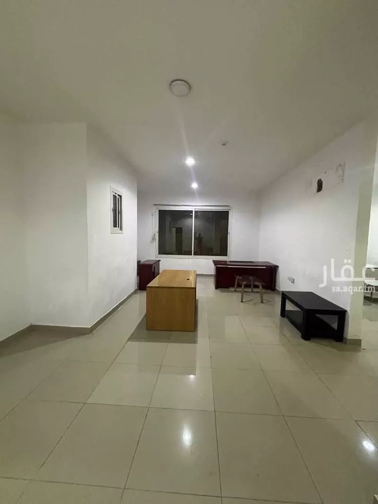 مكتب تجاري للإيجار في شارع الشيخ عبدالعزيز بن عبدالرحمن بن بشر ، حي اشبيلية ، الرياض ، منطقة الرياض صورة 4