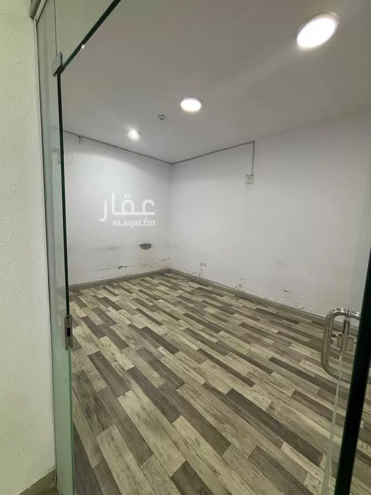 Commercial Office for Rent in Riyadh Al Khaleej صورة 5