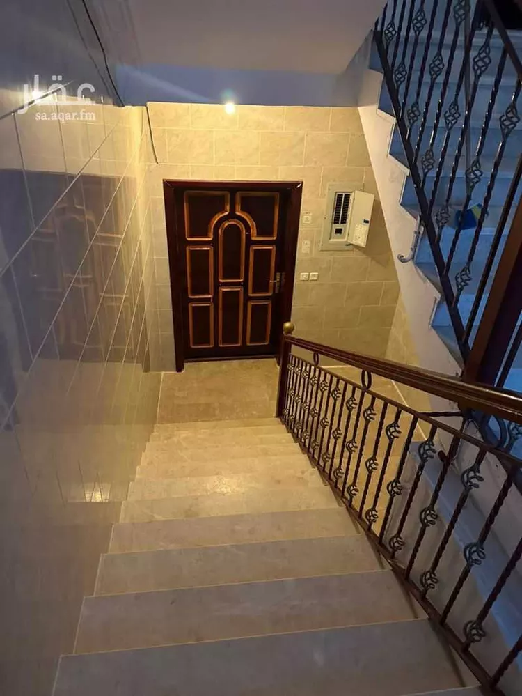 عمارة للبيع في شارع الكتاني, حي السلام, مدينة بلجرشي, منطقة الباحة 12