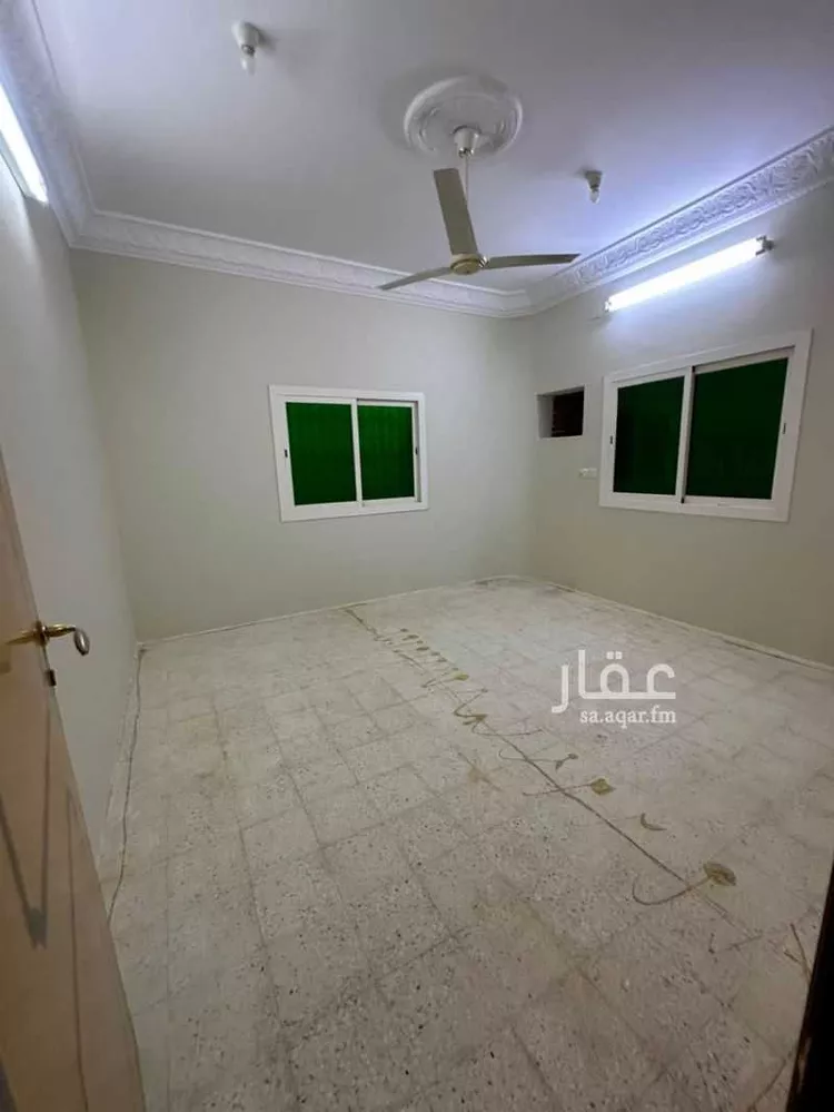 عمارة للبيع في شارع الكتاني, حي السلام, مدينة بلجرشي, منطقة الباحة 9