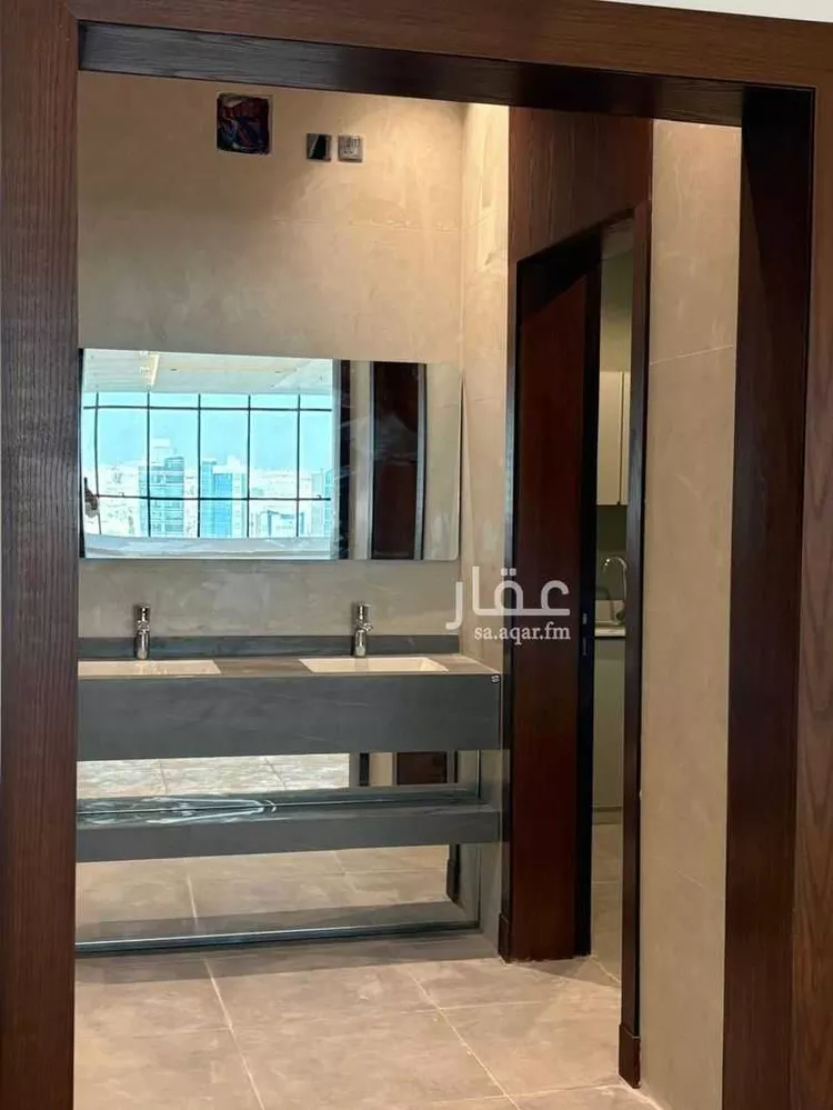 مكتب تجاري للإيجار في شارع طريق الملك فهد الفرعي, حي الملقا, مدينة الرياض, منطقة الرياض صورة 5