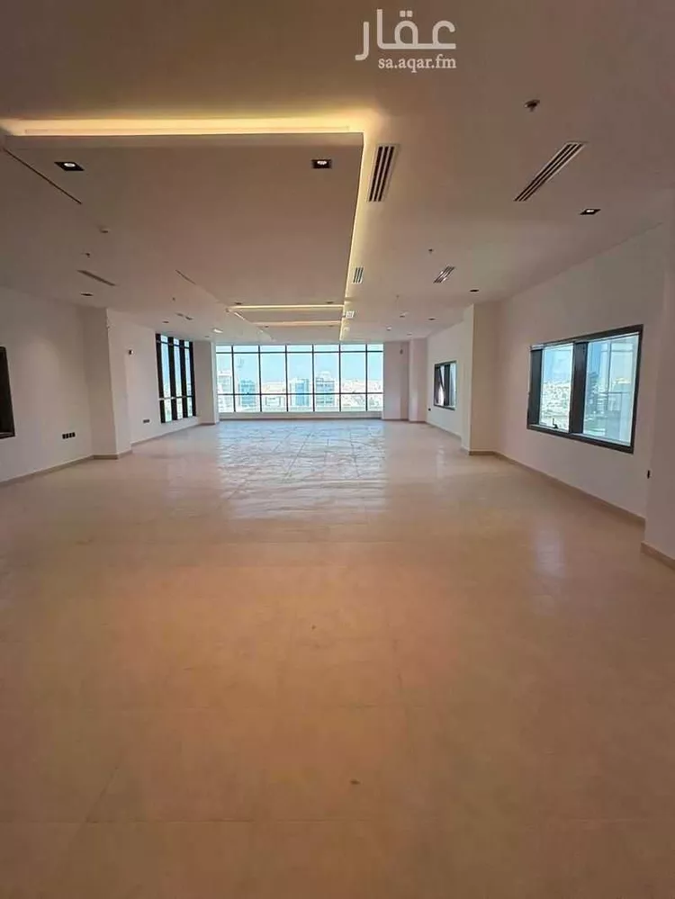 مكتب تجاري للإيجار في شارع طريق الملك فهد الفرعي, حي الملقا, مدينة الرياض, منطقة الرياض صورة 3