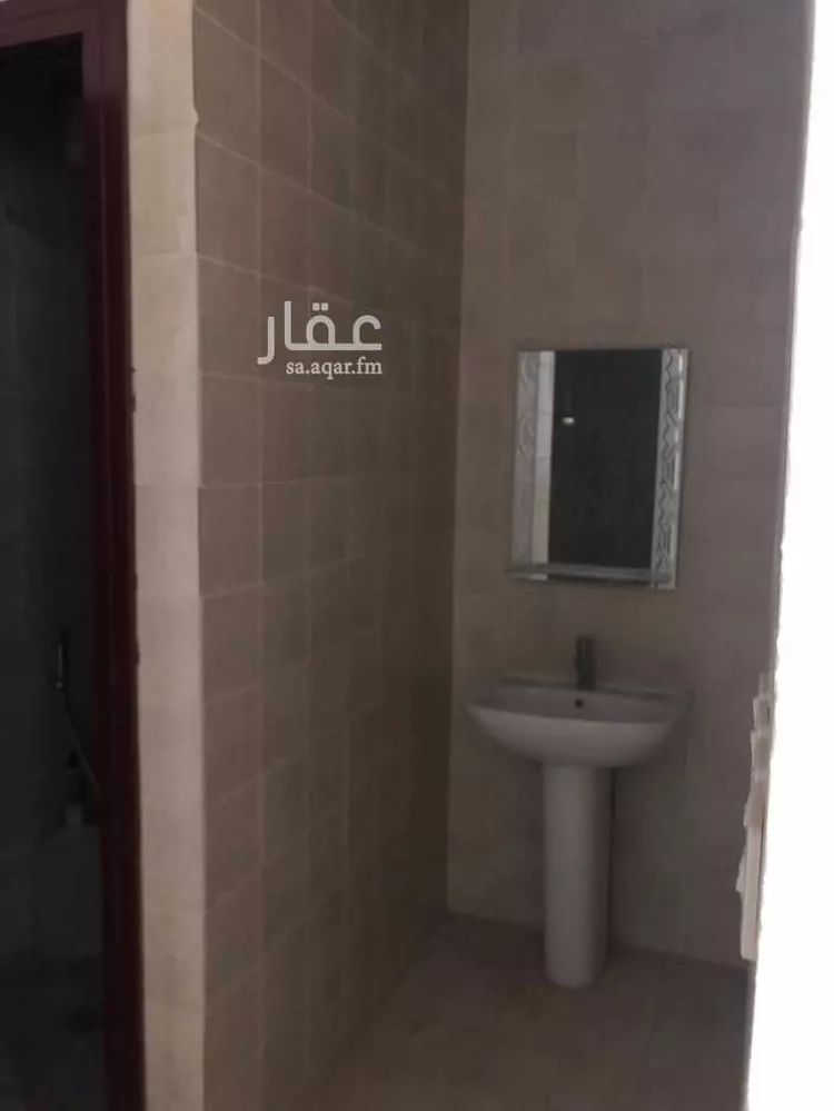 مكتب للبيع في شارع طريق الملك فهد الفرعي, حي الملقا, مدينة الرياض, منطقة الرياض 9
