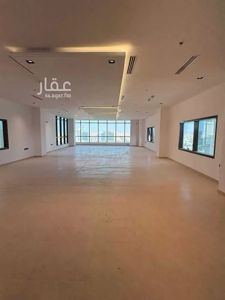 مكتب تجاري للإيجار في شارع طريق الملك فهد الفرعي, حي الملقا, مدينة الرياض, منطقة الرياض صورة 4