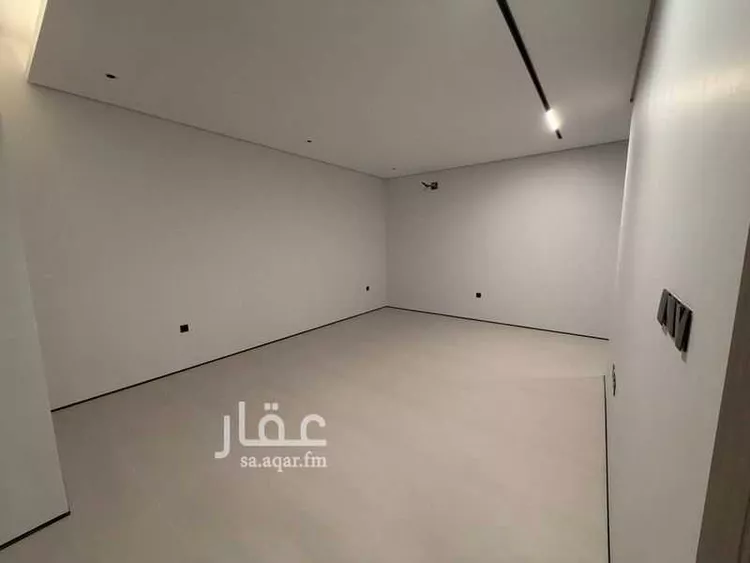 فيلا للبيع في شارع عبدالله بن عتيك, حي النفل, مدينة الرياض, منطقة الرياض صورة 3