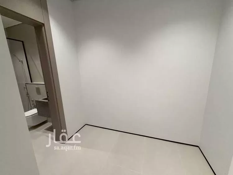 فيلا للبيع في شارع عبدالله بن عتيك, حي النفل, مدينة الرياض, منطقة الرياض 14