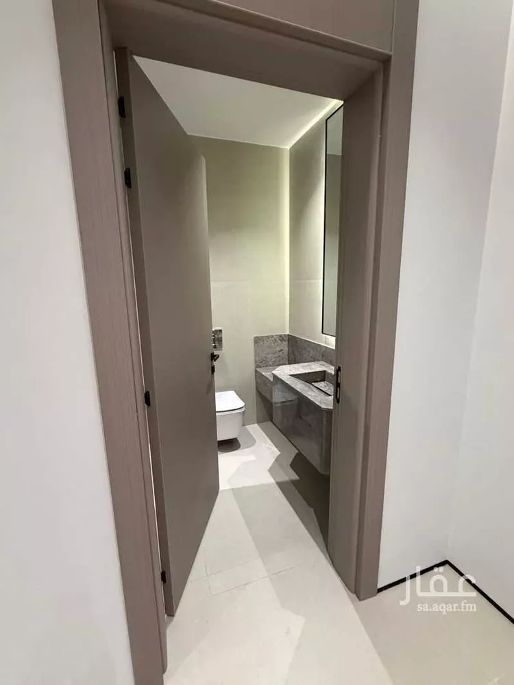 Floor for Sale in Riyadh An Nafal 13