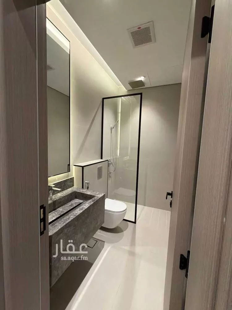فيلا للبيع في شارع عبدالله بن عتيك, حي النفل, مدينة الرياض, منطقة الرياض 24