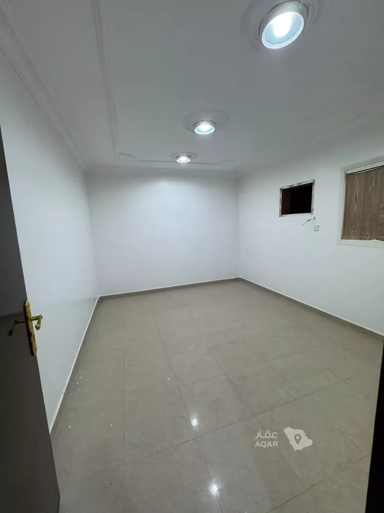 شقة للإيجار في شارع طيبة, حي ظهرة لبن, مدينة الرياض, منطقة الرياض 4