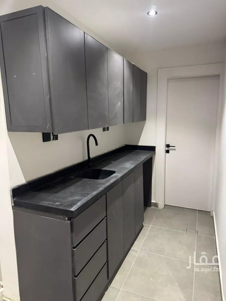 شقة للإيجار في شارع الشيخ عبدالرزاق عفيفي, حي المروج, مدينة الرياض, منطقة الرياض