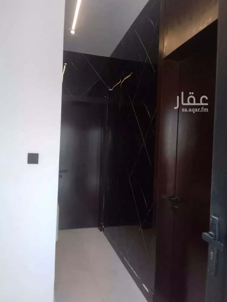 دور للبيع في شارع عمر ابن حبيب, حي الجنادرية, مدينة الرياض, منطقة الرياض صورة 4