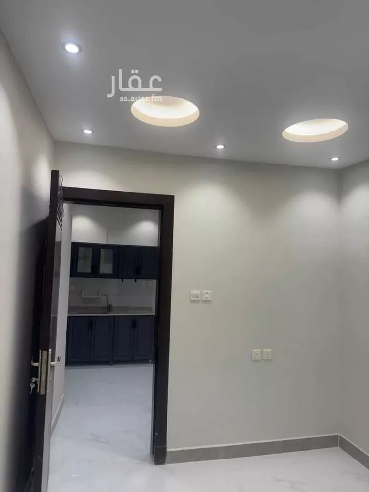 شقة للإيجار في شارع إياد بن نزار ، حي المعذر ، الرياض ، منطقة الرياض صورة 2