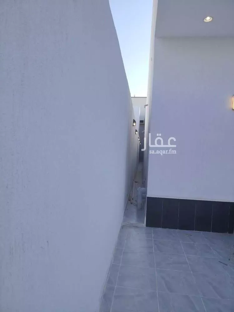 دور للبيع في شارع جبير ابن الحويرث, حي الصالحية, مدينة جدة, منطقة مكة المكرمة صورة 4