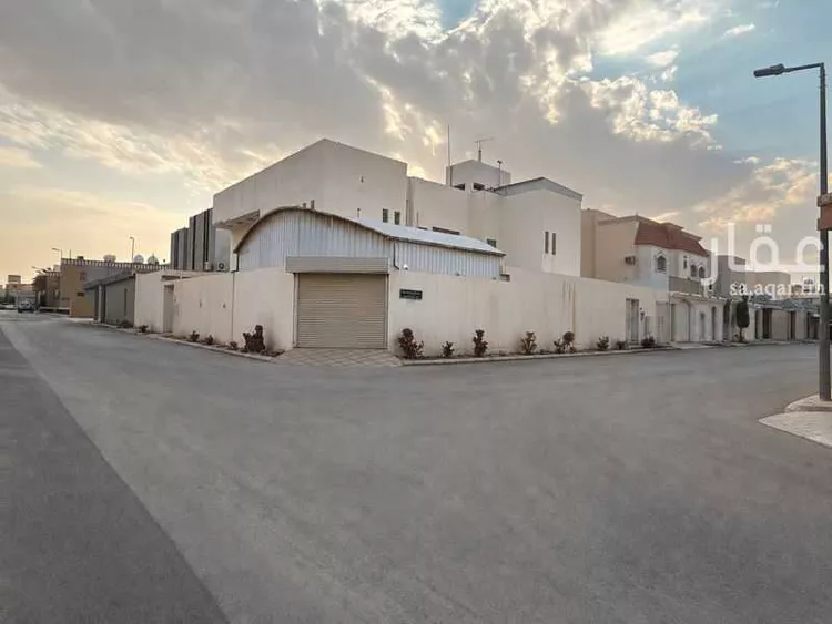 فيلا للبيع في شارع عبدالعزيز الهاشمي, حي السويدي الغربي, مدينة الرياض, منطقة الرياض صورة 2