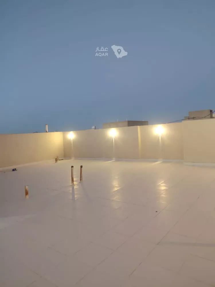 Floor for Sale in Thadiq Al Janadriyah 13