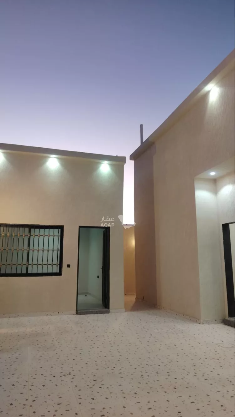 Floor for Sale in Thadiq Al Janadriyah 7