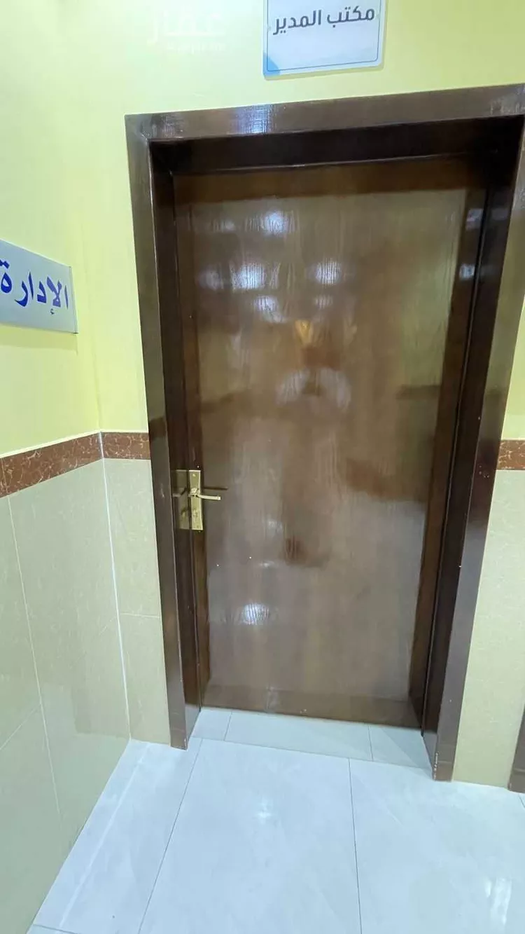 مكتب تجاري للإيجار في شارع أم سرار 11, حي آل عزيز, مدينة خميس مشيط, منطقة عسير 9