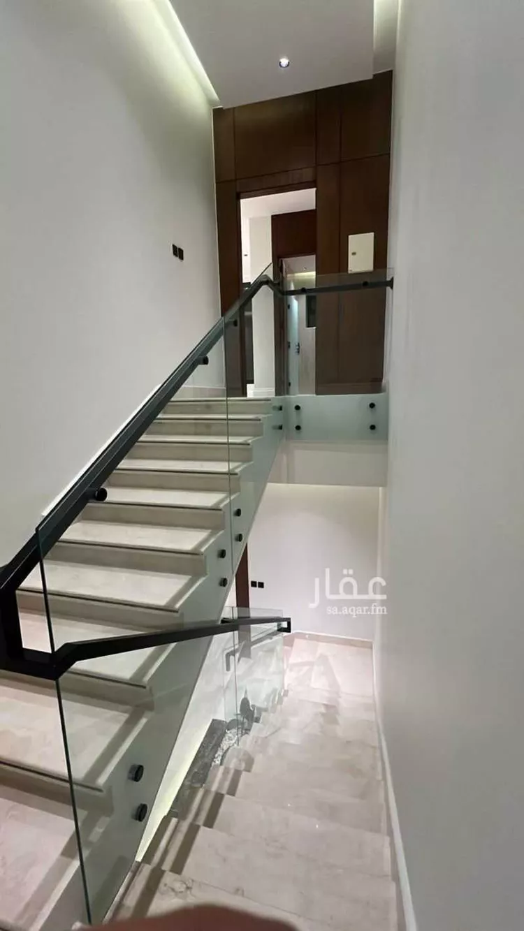 دور للبيع في شارع رقم 240, حي النرجس, مدينة الرياض, منطقة الرياض صورة 2