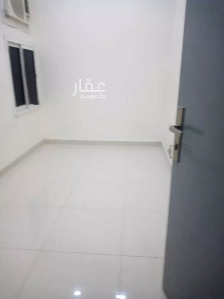 شقة للإيجار في شارع معاذ بن جبل, حي العزيزية, مدينة الرياض, منطقة الرياض صورة 3