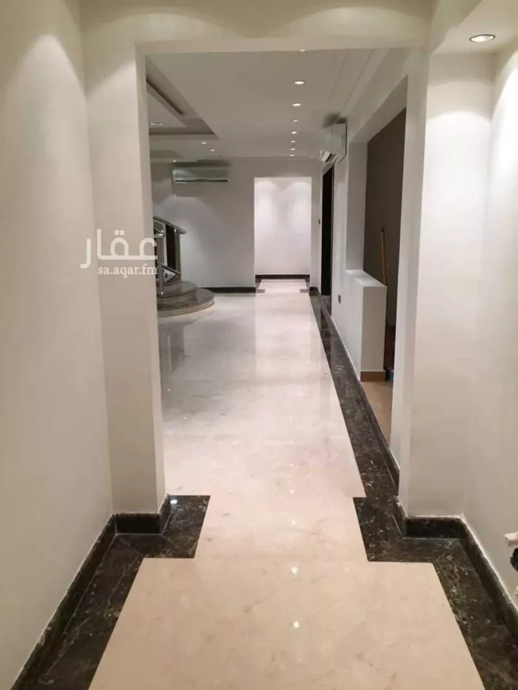 فيلا للبيع في شارع الخزرج, حي لبن, مدينة الرياض, منطقة الرياض صورة 3