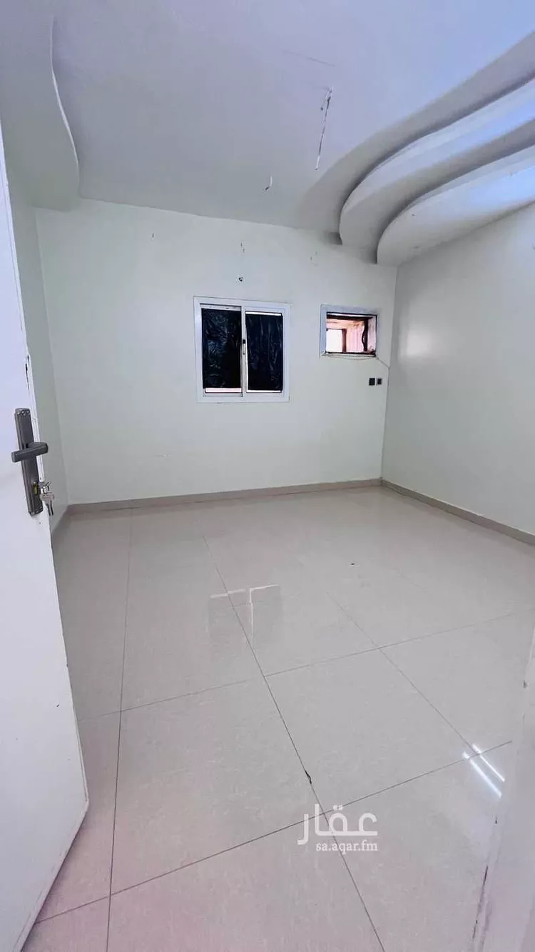 شقة للإيجار في شارع شارع 5 هـ, حي السويس 1, مدينة جازان, منطقة جازان صورة 2