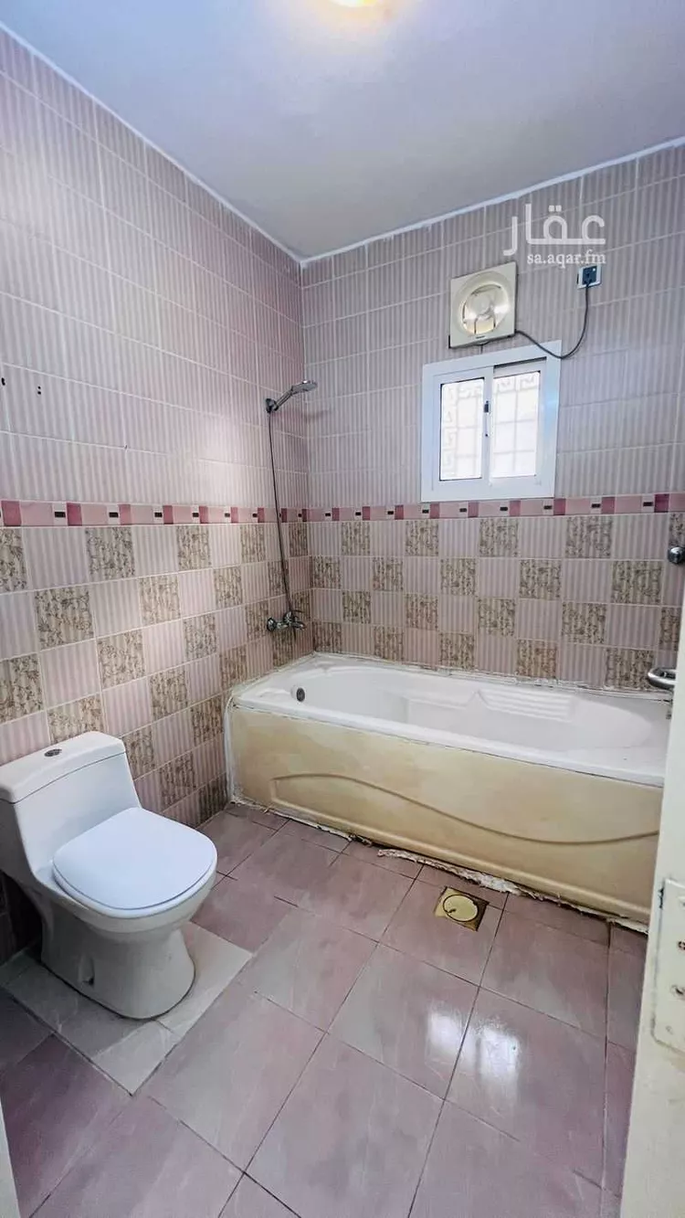 شقة للإيجار في شارع شارع 5 هـ, حي السويس 1, مدينة جازان, منطقة جازان صورة 4
