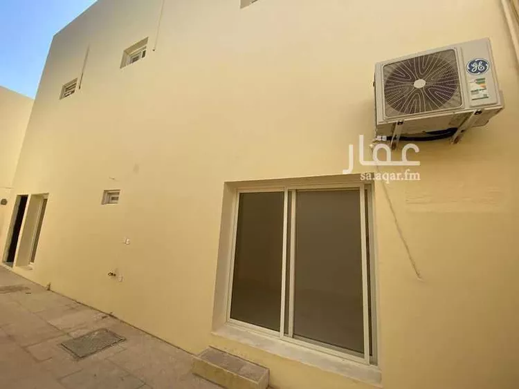 فيلا للإيجار في شارع الربيع بن نافع , حي النزهة, مدينة الرياض, منطقة الرياض صورة 2