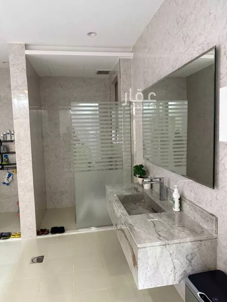 فيلا للبيع في شارع عبدالعزيز الرفاعي, حي العارض, مدينة الرياض, منطقة الرياض صورة 2