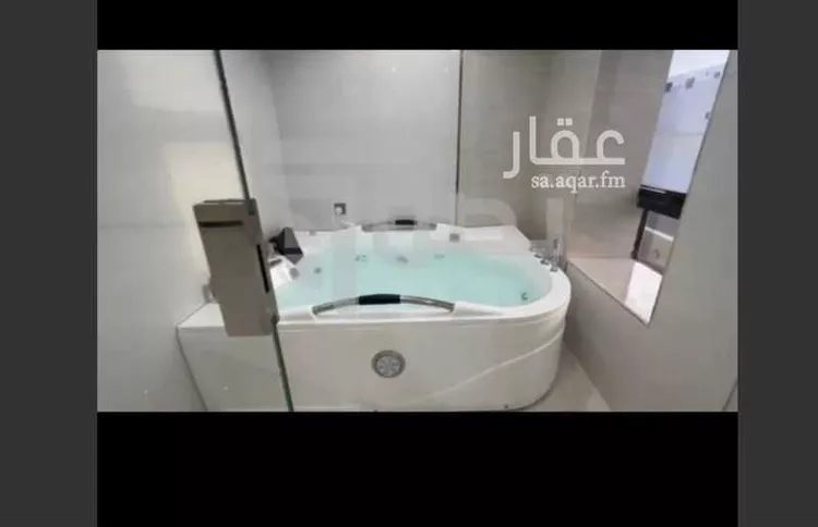 فيلا للبيع في شارع اياس ابن قتادة, حي الاناهي, مدينة المدينة المنورة, منطقة المدينة المنورة صورة 3